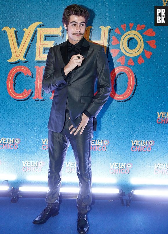 Rafael Vitti ainda fala sobre namoro durante a festa da novela "Velho Chico"
