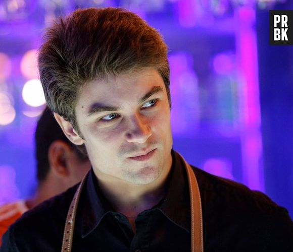 Raphael Sander elogia Olivia Torres e Daniel Rocha, companheiros de cena em "Totalmente Demais"