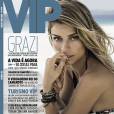 Como uma sereia, Grazi Massafera posa de biquíni em uma praia e estampa a capa de março da revista "VIP"
