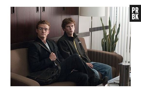 O criador do Napster ajudou Mark Zuckerberg no início do Facebook. Cena do filme "A rede social"