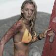Blake Lively vive surfista em perigo no filme "Águas Rasas"