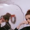 Selena Gomez faz carão mesmo e arrasa nas redes sociais!