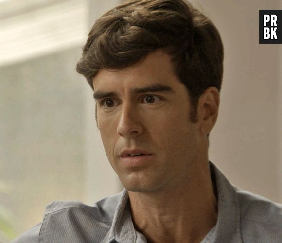 Em "Haja Coração", Felipe (Marcos Pitombo) expulsa Jéssica (Karen Junqueira) de casa!