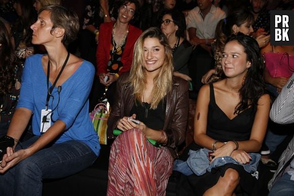 Sasha assiste ao desfile de Bruna Marquezine no Fashion Rio