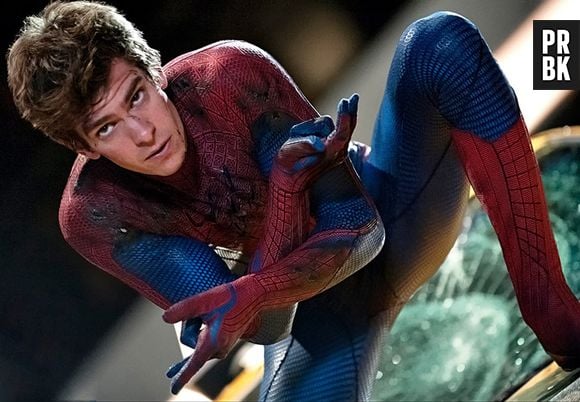 Sobre o uniforme do Homem-Aranha, Andrew Garfield brincou sobre sua parte íntima: "Quando fomos planejar a roupa tivemos muito o que considerar. Até porque eu não queria que a minha ‘mala’ ficasse muito grande ou pequena demais"