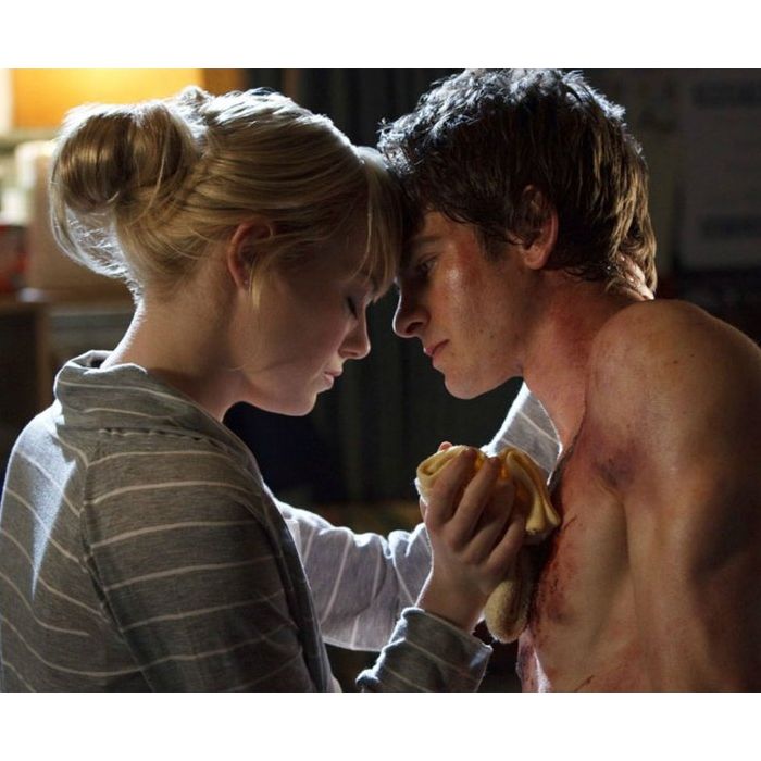  Andrew Garfield e Emma Stone s&amp;atilde;o namorados na vida real e no filme de super-her&amp;oacute;i &quot;O Espetacular Homem-Aranha&quot; 
