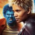  Fera (Nicholas Hoult) e Tempestade (Halle Berry) em p&ocirc;ster de "X-Men: Dias de um Futuro Esquecido" 