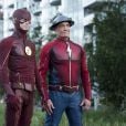 As imagens da 3° temporada de "The Flash" também mostram Barry (Grant Gustin) e Jay Garrick (John Wesley Shipp)