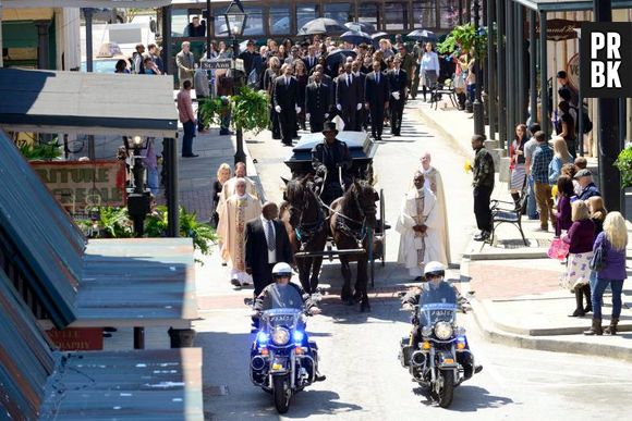 Um funeral marca os últimos momentos da primeira temporada de "The Originals"