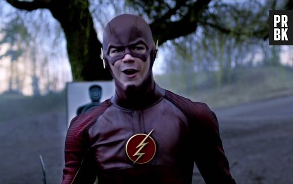 No trailer de "The Flash", Barry (Grant Gustin) consegue chegar na flecha de Oliver (Stephen Amell) antes de ela atingir o alvo