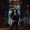 Isabelle (Emeraude Toubia), em "Shadowhunters", vai se tornar mais amiga ainda de Clary (Katherine McNamara)