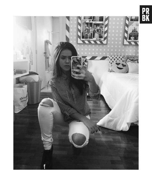 Maisa Silva arrasa nas poses nas selfies