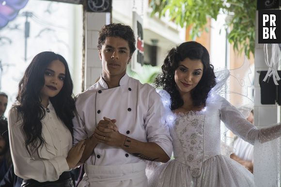 Em "Malhação", a fada madrinha K1 também conta para Keyla como seria o futuro dela com Tato