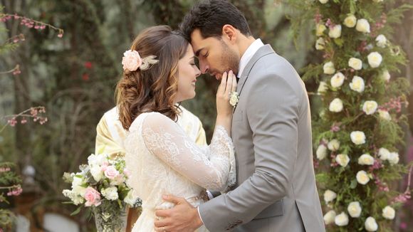 Novela "Carinha de Anjo": Cecília (Bia Arantes) e Gustavo se casam! Veja fotos