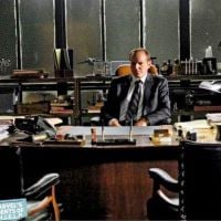 Na 2ª temporada de "Agents of SHIELD": Agente Coulson posa como diretor!