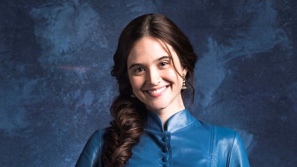 Novela "O Tempo Não Para": Juliana Paiva aparece como protagonista pela 1ª vez