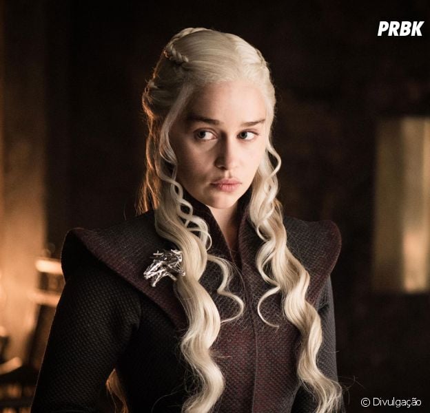 De "Game of Thrones", Emilia Clarke termina gravações de Daenerys para a última temporada da série