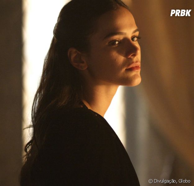 Em "Deus Salve o Rei", Catarina (Bruna Marquezine) conseguirá fugir da prisão com a ajuda de Brice (Bia Arantes).