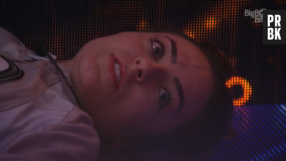 No "BBB19", Paula está chateada com Quarto 7 Desafios: "As pessoas que votaram na gente vão embora uma a uma"