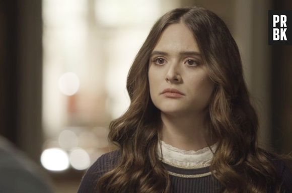 Em "O Tempo Não Para", Marocas (Juliana Paiva) decide ir com Petra (Eva Wilma) para salvar parentes