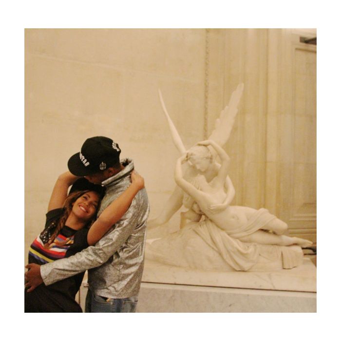 Beyoncé e Jay-Z agarradinhos no Museu do Louvre: Casal cult!