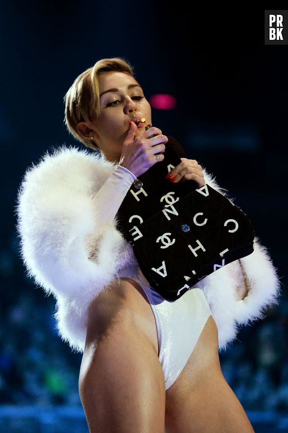 Vamos falar sobre Miley Cyrus, maconha e legalização?