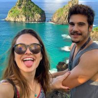 Sério, como não morrer de amores com essas fotos do Nicolas Prattes e Juliana Paiva em Noronha?