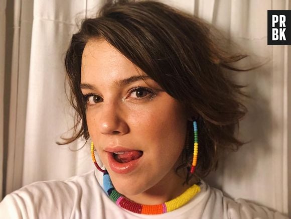 Alice Wegmann te ajuda a praticar sororidade e explica o que é feminismo