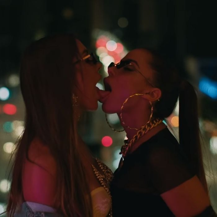 Anitta convida imprensa para lançamento de &quot;Kisses&quot;, em Los Angeles, não é reconhecida e dá resposta à altura