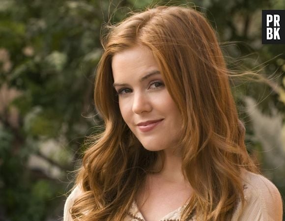 Isla Fisher já teve até que usar peruca loira pra disfarçar sua ruivice em Scooby Doo