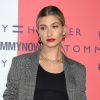 Hailey Bieber desabafa sobre ansiedade: "Eu chorava a noite toda"