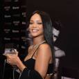  Rihanna participou do evento de lan&ccedil;amento de seu novo perfume, intulado "Rogue Man" 