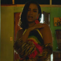 Anitta e Major Lazer lançaram o clipe de "Make It Hot" e ele está icônico! Assista