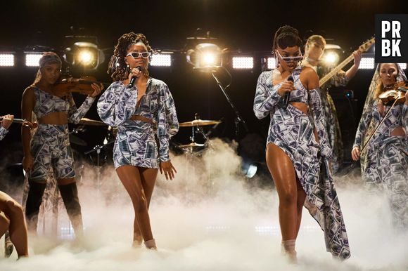 Junto a sua irmã mais velha, a fofa monta o duo de R&B Chloe x Halle