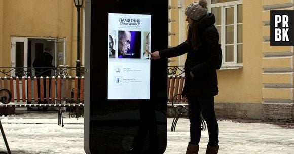 Memorial construído em homenagem a Steve Jobs na Rússia é removido