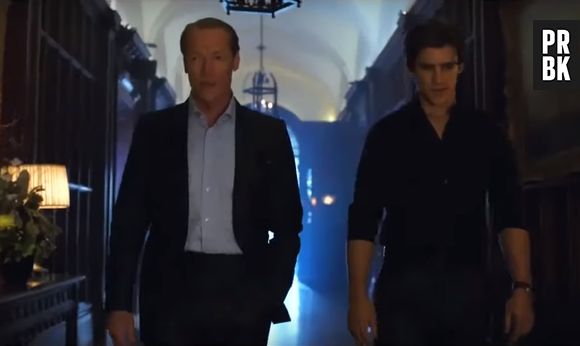 Batman (Iain Glen) e Exterminador (Esai Morales) são destaque no novo trailer de "Titãs"