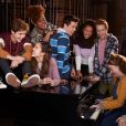 O primeiro pôster oficial da série "High School Musical" foi divulgado!