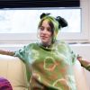 Billie Eilish diz que presta atenção nas fãs: "Vejo garotas em meus shows com cicatrizes nos braços e isso quebra meu coração"