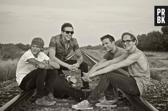 McFly irá lançar 10 músicas inéditas, que vão se juntar para formar o novo álbum da banda