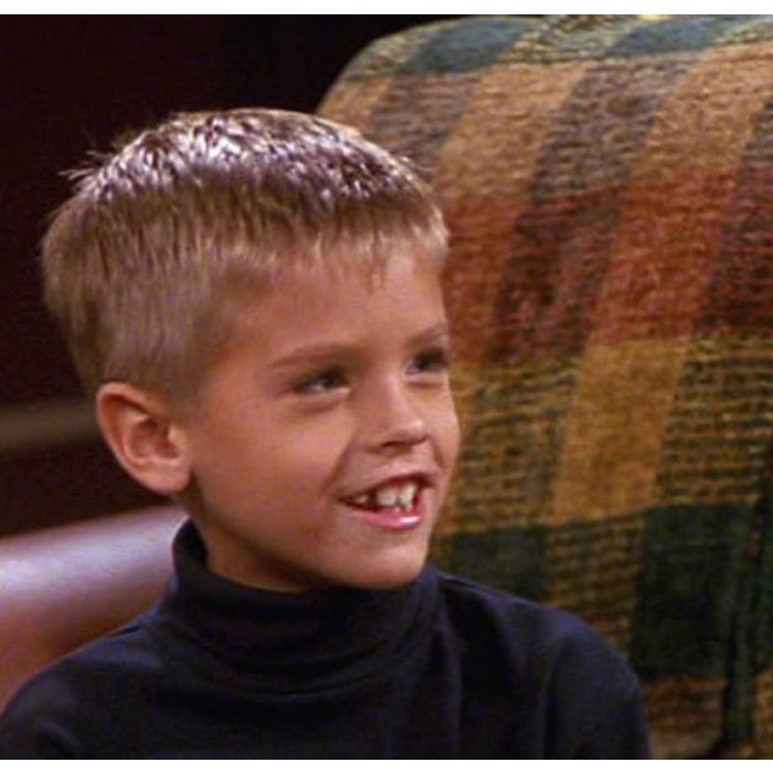 &quot;Friends&quot;: Cole Sprouse tinha cerca de 9 anos quando participou da série