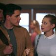 Amizade entre Betty (Lili Reinhart) e Kevin (Casey Cott) está abalada em "Riverdale"