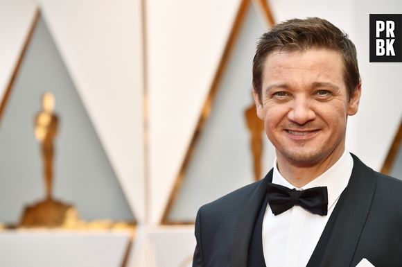 Jeremy Renner, o Gavião Arqueiro, é acusado de agressão verbal e ameaça de morte