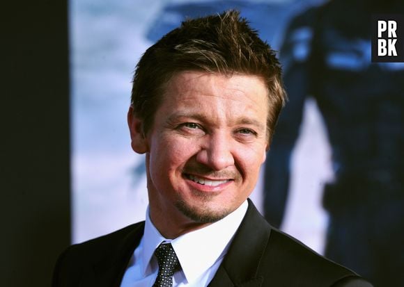 Jeremy Renner, ator da Marvel, é acusado de agressão verbal e mais por ex-esposa