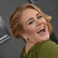 Adele está na lista dos artistas que mais venderam nos últimos 50 anos