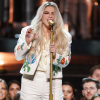 Kesha está na lista dos artistas que mais venderam nos últimos 50 anos