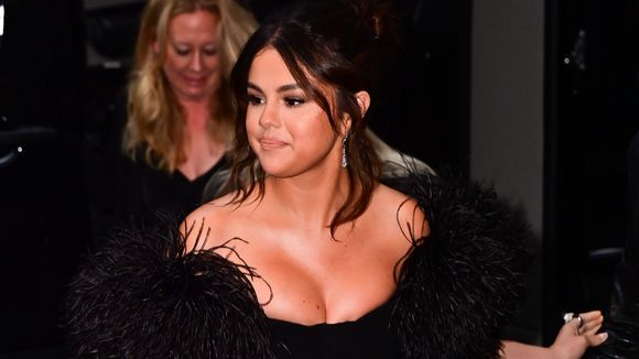 Selena Gomez fala pela 1ª vez sobre bullying que sofreu por mudança de peso