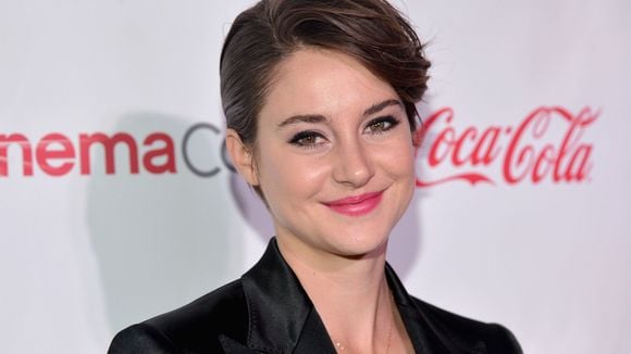 Shailene Woodley pode interpretar namorada de Edward Snowden no cinema