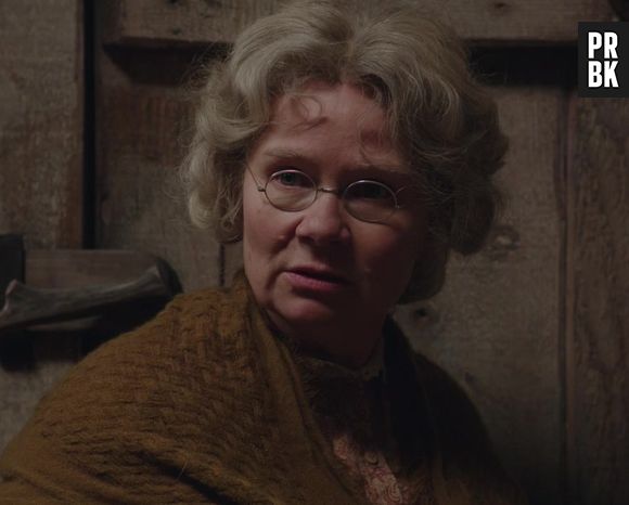 Granny (Beverley Elliott) pode deixar "Once Upon a Time"