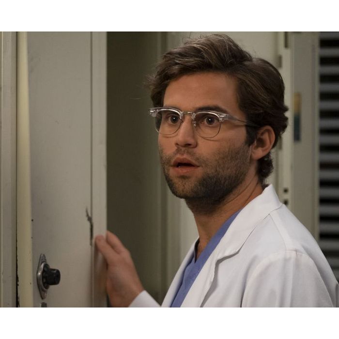 &quot;Grey&#039;s Anatomy&quot;, na 16ª temporada: Schmitt (Jake Borelli) pode morrer no retorno da série