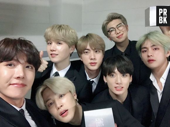 Os meninos do BTS são fãs da Ariana Grande
